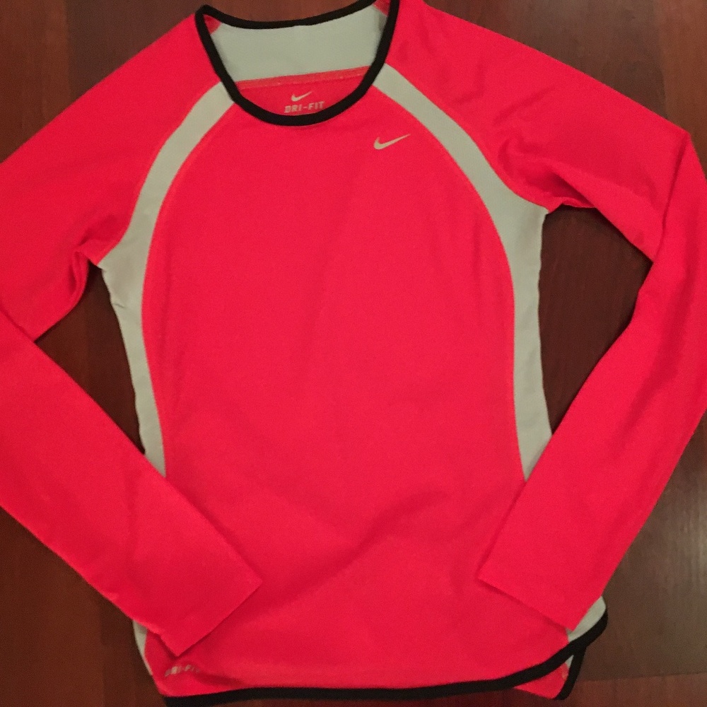 Nike Dry Fit Top XS